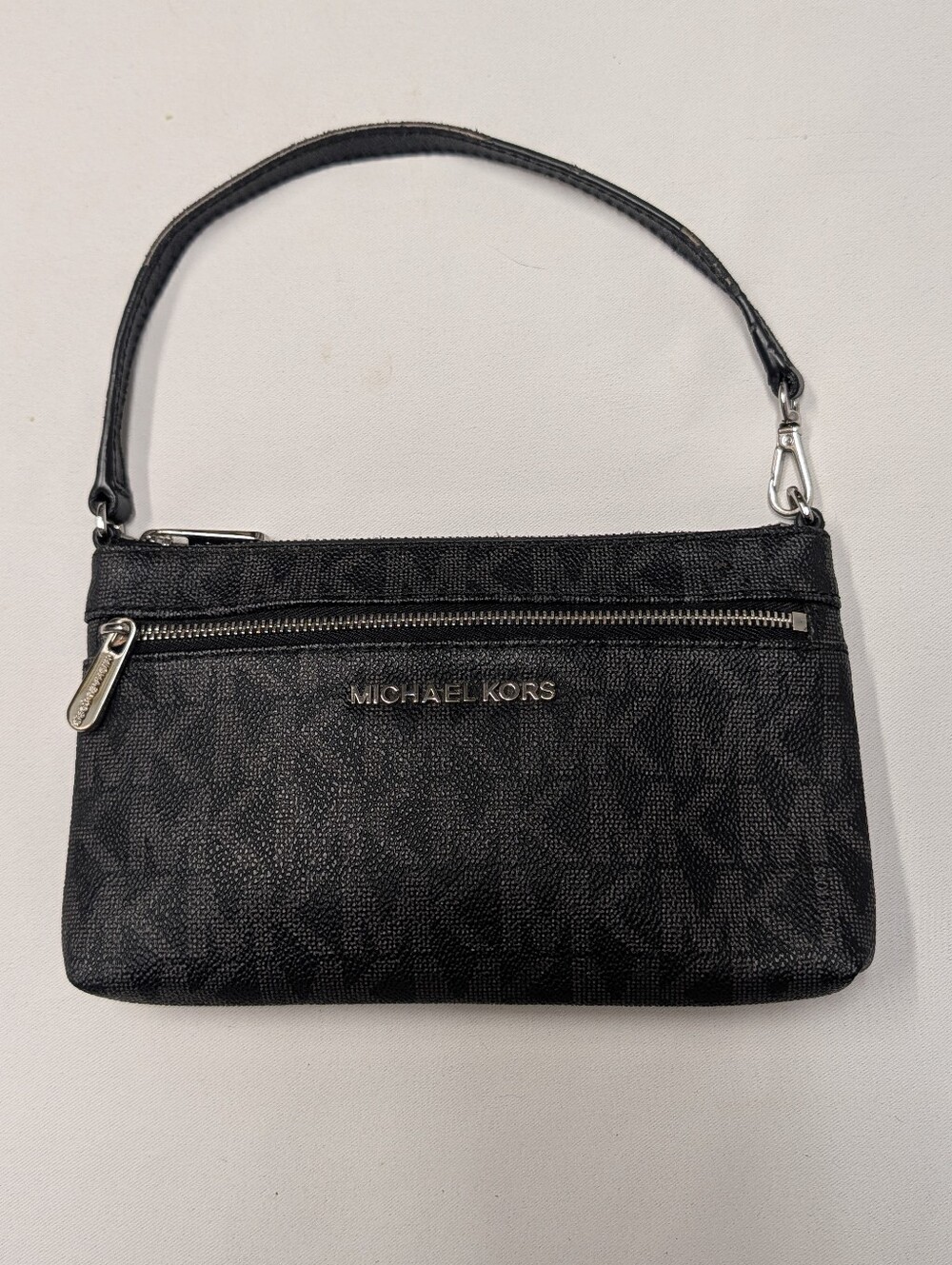 MICHAEL KORS Black Signature Wristlet Shoulder Bag